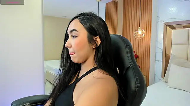 julieta rosee online show from January 16, 10:25 pm