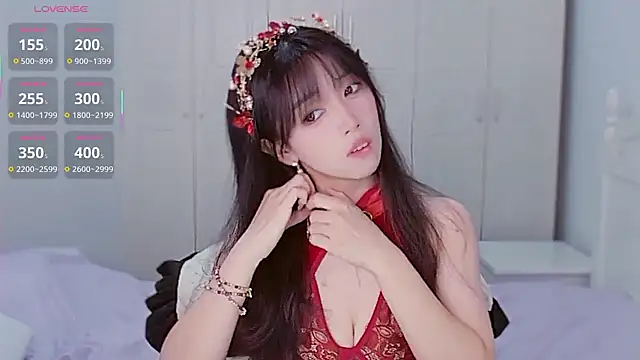Snapshot of XiaoNana_ chatting on October 13, 1:27 am XiaoNana online show from October 13, 1:27 am