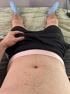 Snapshot of naughtycoupl98 chatting on April 6, 1:34 pm naughtycoupl98 online show from April 6, 1:34 pm