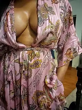 Caramel Lights online show from May 10, 3:44 am