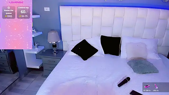 HottSalomee online show from October 18, 9:48 pm