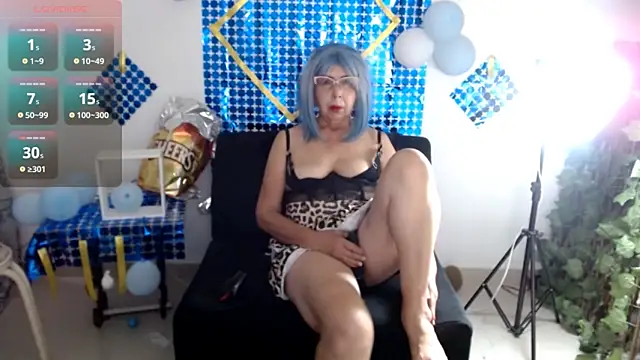 ruth blue21 online show from October 12, 8:30 pm