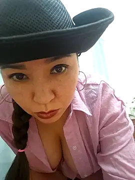 HellaWerlous online show from December 14, 5:35 am