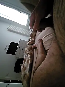 Snapshot of Dany2150 chatting on December 5, 2:58 pm Dany2150 online show from December 5, 2:58 pm