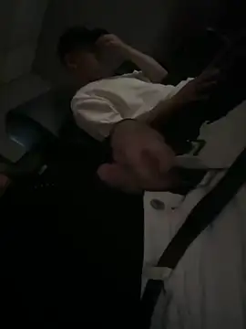 Snapshot of Ranthru13 chatting on September 25, 7:01 am Ranthru13 online show from September 25, 7:01 am