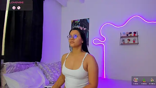 Dilan and Mia online show from December 18, 5:08 pm