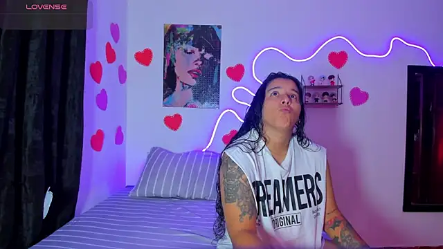 Dilan and Mia online show from February 27, 1:38 am