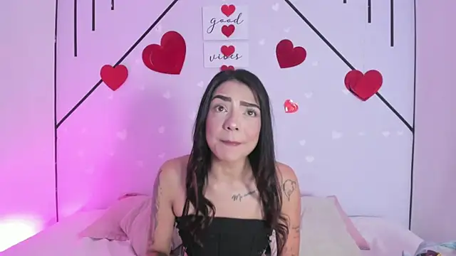 MiahCornell  online show from February 14, 7:54 pm