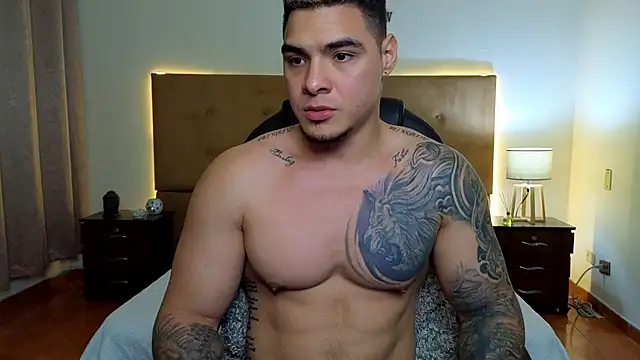 Steven Velez online show from September 19, 12:45 am