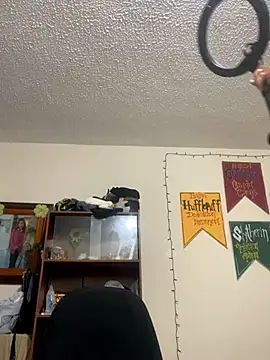 Sallem Pink online show from October 10, 11:53 am