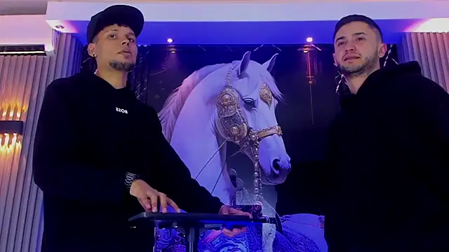 Snapshot of Dominic_Max_ chatting on September 12, 4:12 am Dominic Max  online show from September 12, 4:12 am