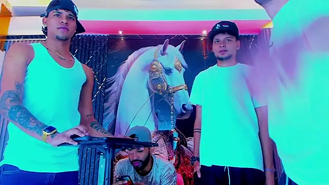 Snapshot of Dominic_Max_ chatting on September 14, 4:44 am Dominic Max  online show from September 14, 4:44 am