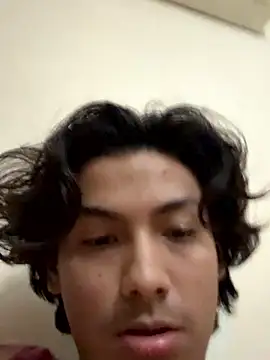 Snapshot of EmilianoPerex chatting on January 5, 7:06 pm EmilianoPerex online show from January 5, 7:06 pm