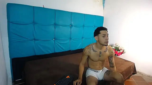 Bunny Petit online show from October 29, 9:44 am