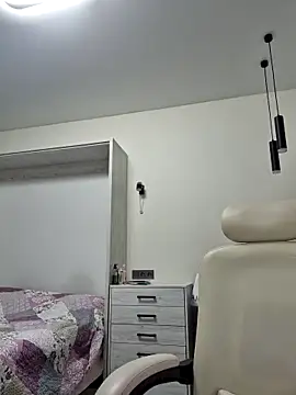 Monna online show from March 17, 5:05 pm