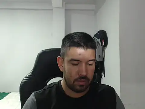 Axel11113 online show from November 8, 3:50 am