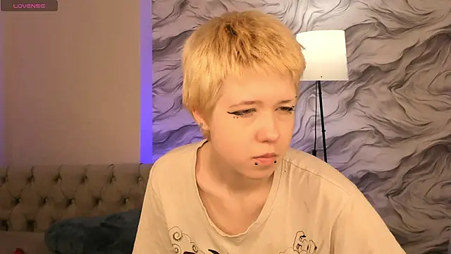 CarolineRichter online show from October 10, 2:21 am