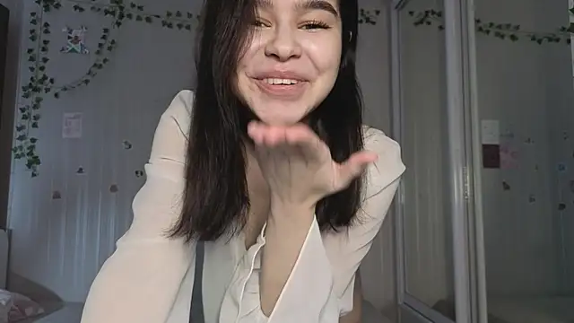 sladkoezzzka online show from October 27, 6:23 pm