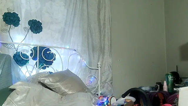 g0lden are0las89 online show from April 15, 9:26 pm