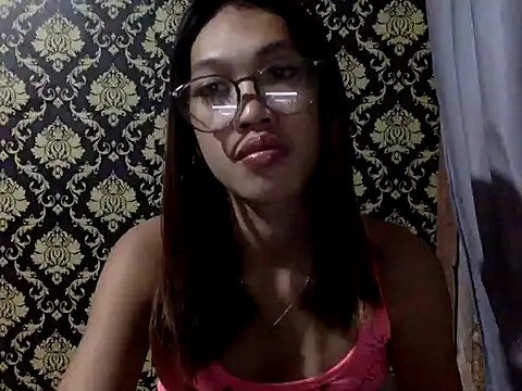 your wifey online show from October 5, 12:03 pm