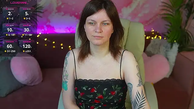 TinaMelt online show from April 14, 6:47 pm