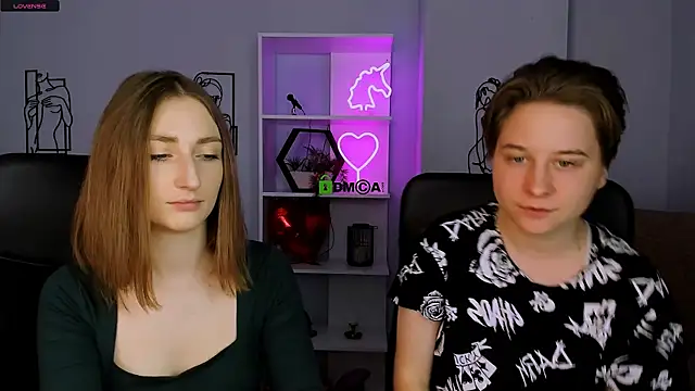 eva smiith  online show from October 3, 5:59 am