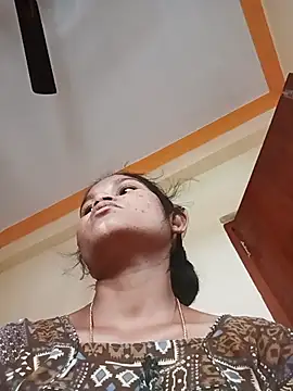 Snapshot of NISHU-TELUGU chatting on February 3, 11:15 am NISHU-TELUGU online show from February 3, 11:15 am