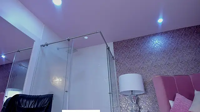 Snapshot of amber_sparkle chatting on June 8, 1:55 pm amber sparkle online show from June 8, 1:55 pm
