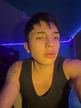 Snapshot of pabonsito chatting on June 25, 2:33 am pabonsito online show from June 25, 2:33 am