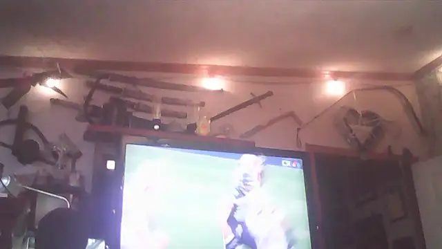 Snapshot of BonnienClyde5421 chatting on February 9, 12:14 am BonnienClyde5421 online show from February 9, 12:14 am