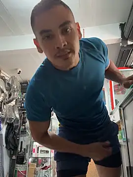 Snapshot of Terra-22cm chatting on November 4, 3:33 pm Terra-22cm online show from November 4, 3:33 pm