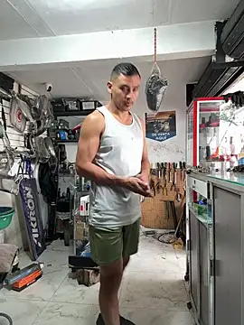 Snapshot of Terra-22cm chatting on November 5, 3:34 pm Terra-22cm online show from November 5, 3:34 pm