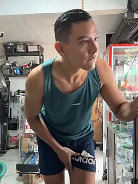 Snapshot of Terra-22cm chatting on November 11, 1:44 pm Terra-22cm online show from November 11, 1:44 pm