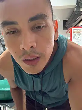 Snapshot of Terra-22cm chatting on November 12, 1:55 pm Terra-22cm online show from November 12, 1:55 pm