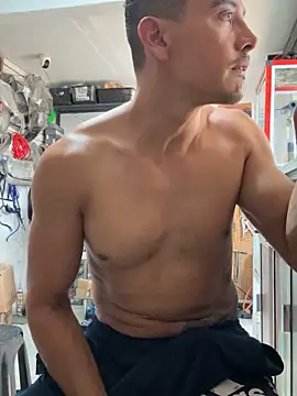 Snapshot of Terra-22cm chatting on December 13, 7:53 pm Terra-22cm online show from December 13, 7:53 pm