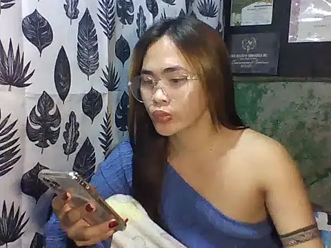 Reignsucker online show from October 22, 1:00 pm