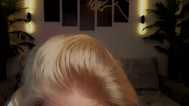 emilyshepar d online show from October 17, 2:04 am