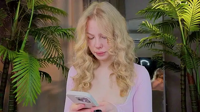 emilyshepar d online show from March 4, 2:50 am