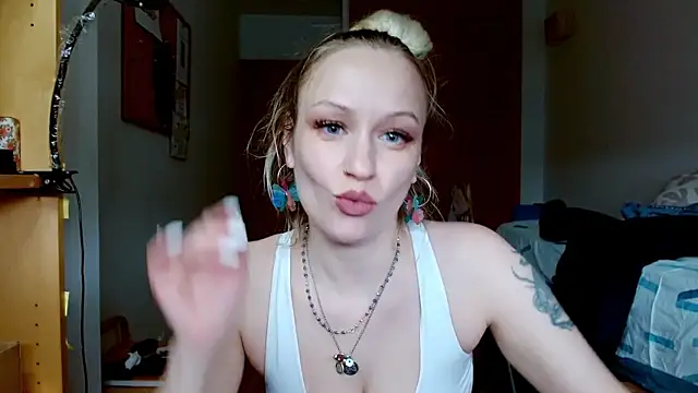 SatinQueen90 online show from March 9, 12:09 pm