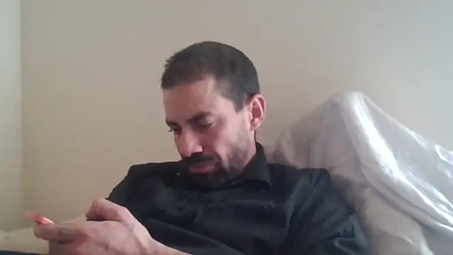 Snapshot of MartyTheSmarty chatting on November 28, 3:47 pm MartyTheSmarty online show from November 28, 3:47 pm