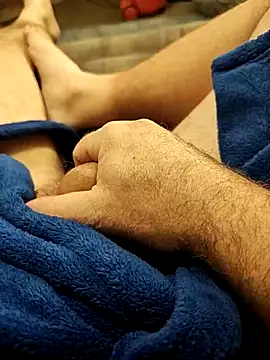 hubbyfun19 online show from December 14, 6:52 am