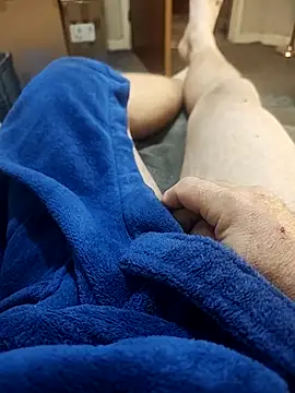 Snapshot of hubbyfun19 chatting on March 2, 4:58 am hubbyfun19 online show from March 2, 4:58 am