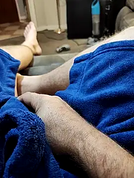 Snapshot of hubbyfun19 chatting on March 12, 5:57 am hubbyfun19 online show from March 12, 5:57 am