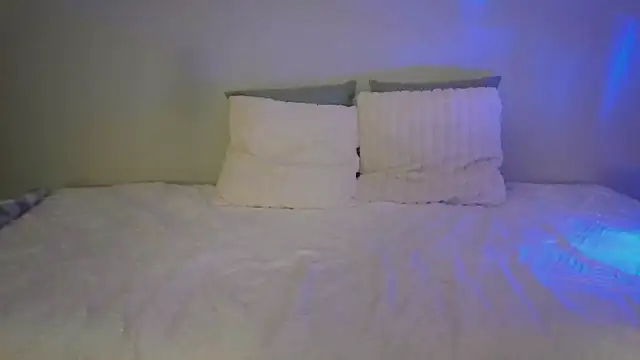 yourgurlfire online show from October 9, 1:03 am