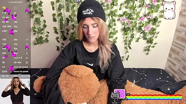 Snapshot of Amy_Moonlight chatting on November 2, 8:33 pm Amy Moonlight online show from November 2, 8:33 pm