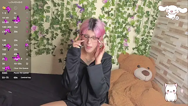 Snapshot of Amy_Moonlight chatting on June 27, 12:26 am Amy Moonlight online show from June 27, 12:26 am