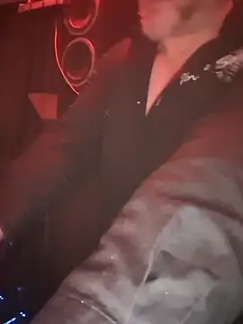 Snapshot of Wir2002Paar chatting on October 26, 12:49 am Wir2002Paar online show from October 26, 12:49 am