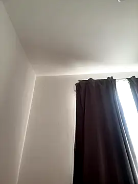 Snapshot of michael877675 chatting on December 18, 11:11 pm michael877675 online show from December 18, 11:11 pm