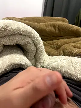 Snapshot of michael877675 chatting on January 7, 12:51 pm michael877675 online show from January 7, 12:51 pm