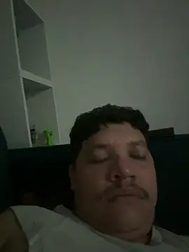 Snapshot of michael877675 chatting on January 12, 7:35 am michael877675 online show from January 12, 7:35 am